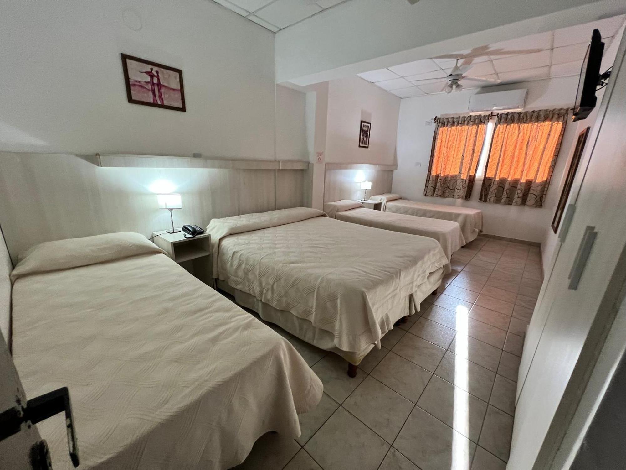 Hotel Confianza Corrientes Exteriér fotografie